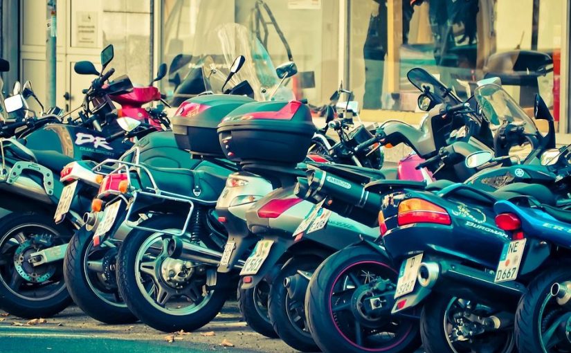 Sklep motocyklowy – czy warto robić zakupy w specjalistycznym sklepie
